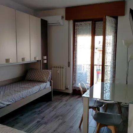 아파트 Monolocale Policlinico Gb Rossi Borgo Roma